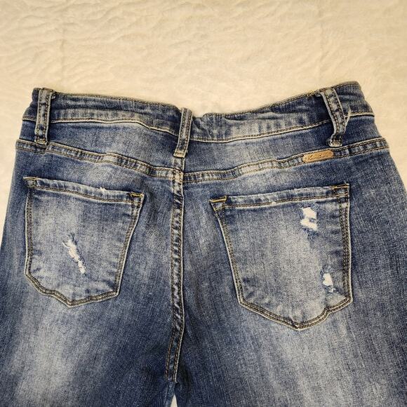 Kancan Embroidered Floral Frayed Distressed Cropped Jeans, Size 5 / Size 26 - Picture 7 of 15